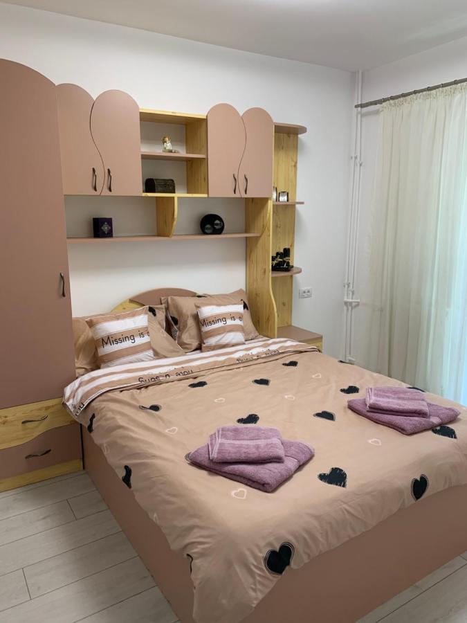 Apartament Regim Hotelier オラデア エクステリア 写真