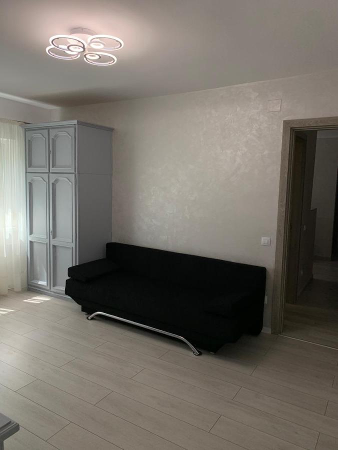 Apartament Regim Hotelier オラデア エクステリア 写真